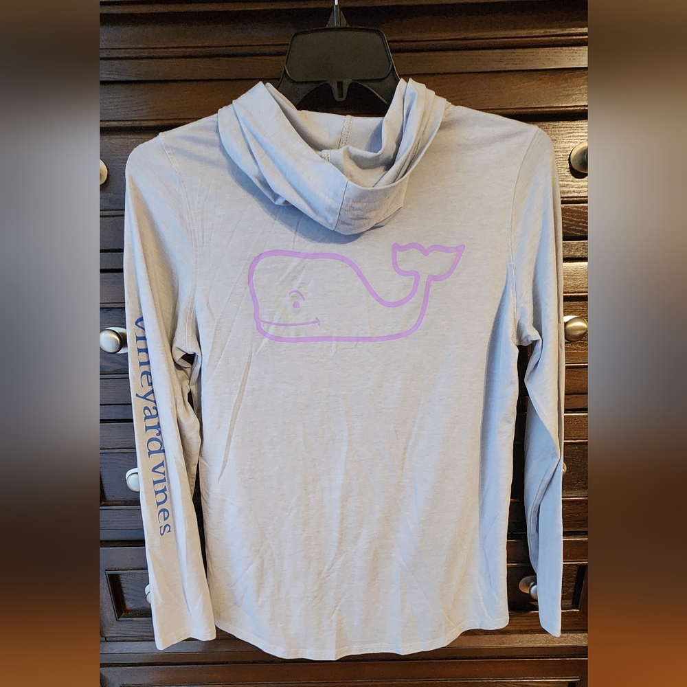 Vineyard Vines Women Medium Whale Long Sleeve Hoodie, Lightweight, Like New